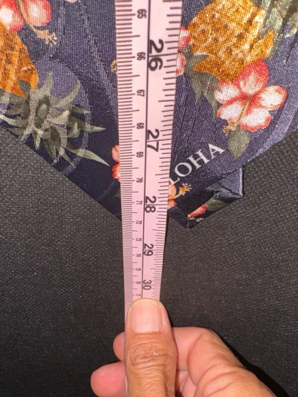 Tropical Hawaii Necktie Navy Pineapple Hibiscus Floral One Size EUC